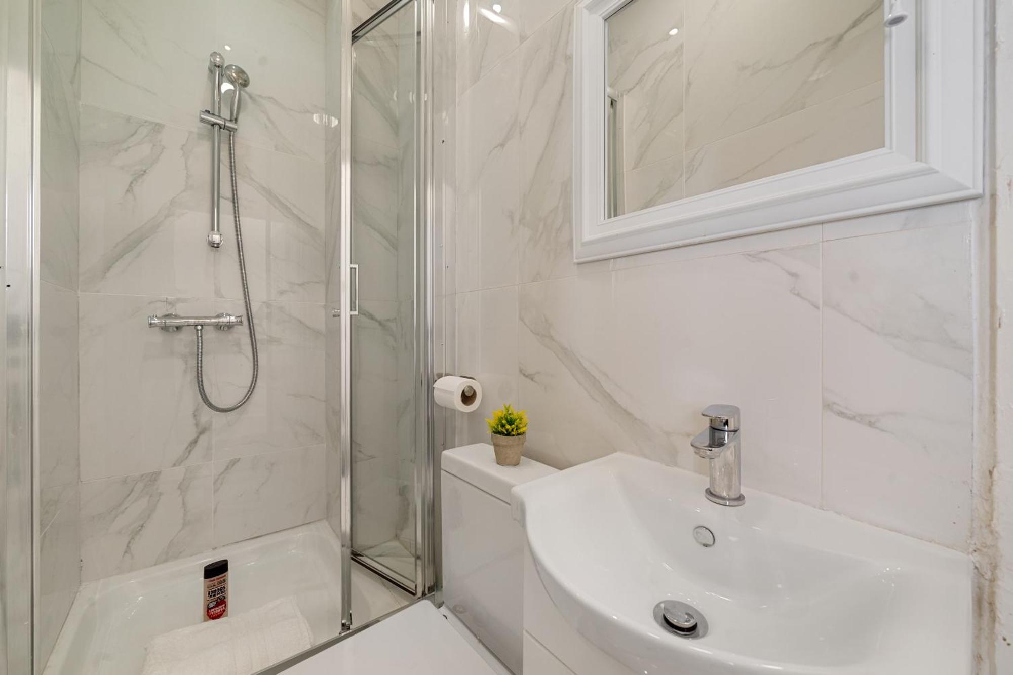 Spacious 3-Bedroom Residence In Exclusive Mayfair 7Gc London Luaran gambar